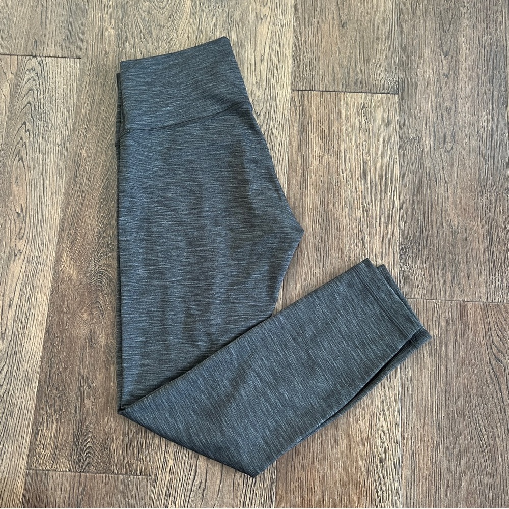 Lululemon Wunder Under 25”